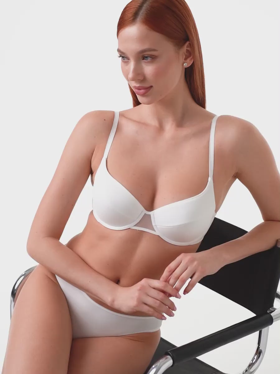 Бюстгальтер с чашечками с диагональным швом Aveline 660370